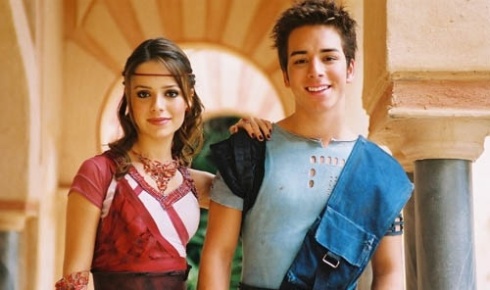 http://f.i.bol.com.br/2012/04/10/sandy-e-junior-em-foto-de-divulgacao-do-filme-acquaria-de-2003-1334078864728_490x290.jpg