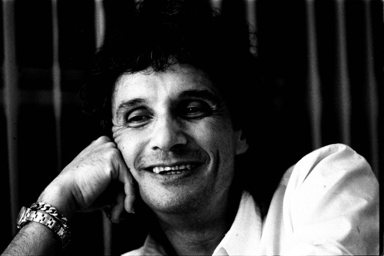 Confira momentos da carreira e vida pessoal de Roberto Carlos BOL Fotos BOL Fotos