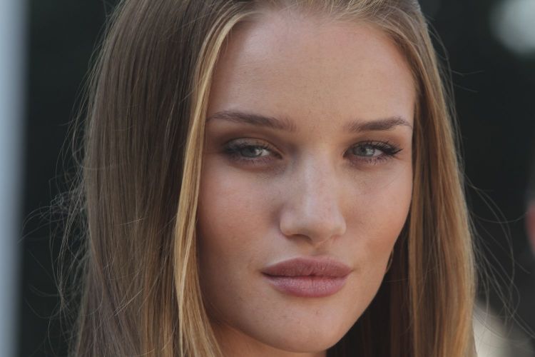 Rosie Huntington-Whiteley in Michael Kors