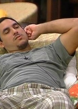Eliminado na quarta semana de reality, Felipe Cobra ganhou a fama de vilão e 93% dos votos no "BBB7", em 2007