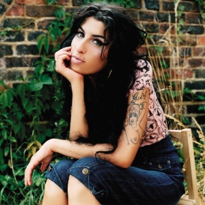 A cantora inglesa Amy Winehouse morreu em 23 de julho de 2011, aos 27 anos - Divulgação