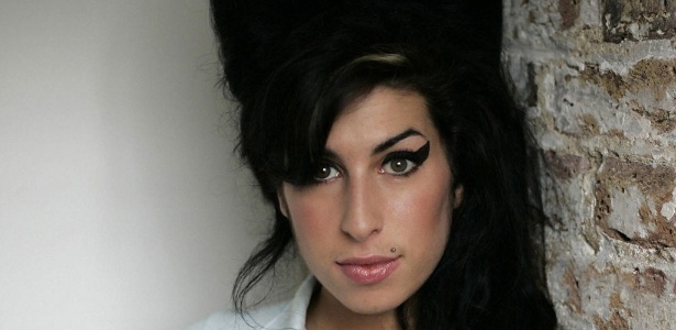 O cabelo 'colmeia', inspirado nas cantoras dos anos 50 e 60, era a marca de Amy Winehouse