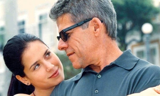 Na minissérie "Presença de Anita" (2001), Nando vive uma paixão intensa com Anita (interpretada por Mel Lisboa), que também tem um caso com Zezinho (Leonardo Miggiorin)