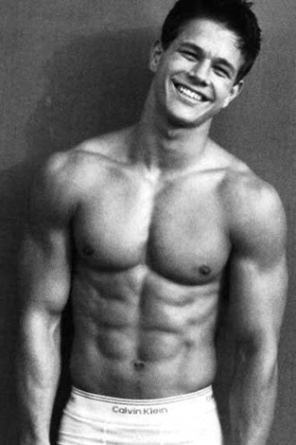 o-ator-mark-wahlberg-1350841424064_333x5