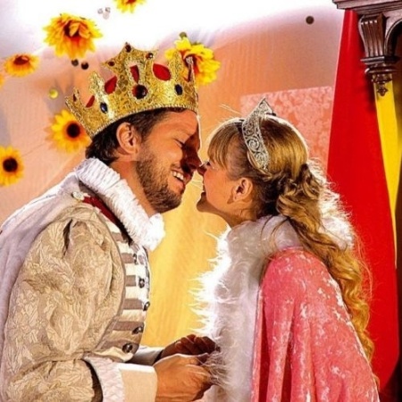 Mário Frias e Juliana Silveira se beijam durante "Floribella" Mário Frias e Juliana Silveira se beijam durante "Floribella"